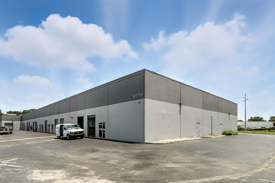 More Photos Of 6250-6270 Edgewater Dr, Orlando Light Distribution For Lease