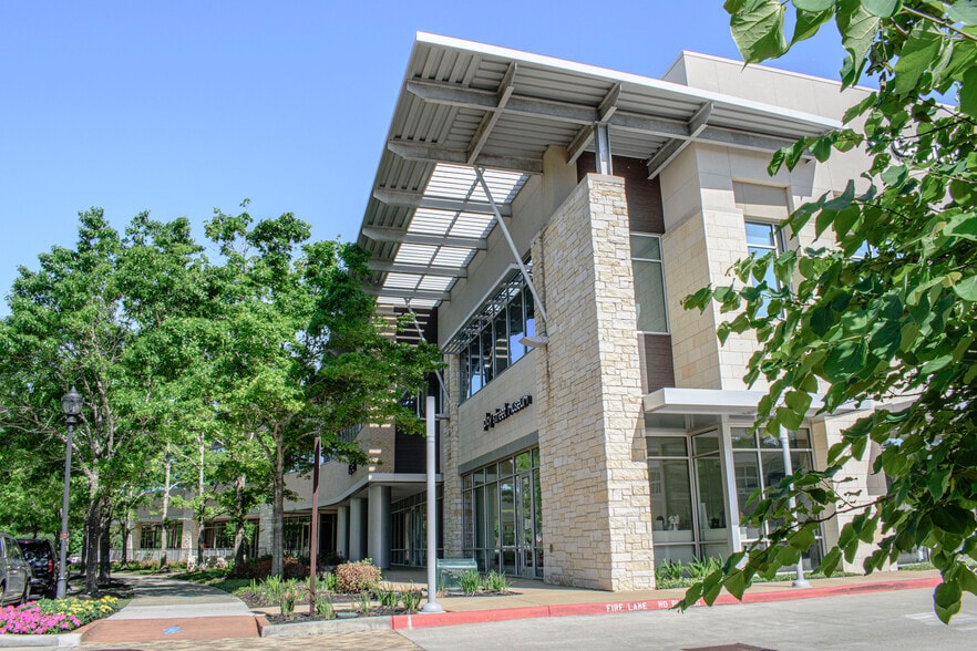 More Photos Of East Shore & Grogan's Mill, The Woodlands Unknown For Lease