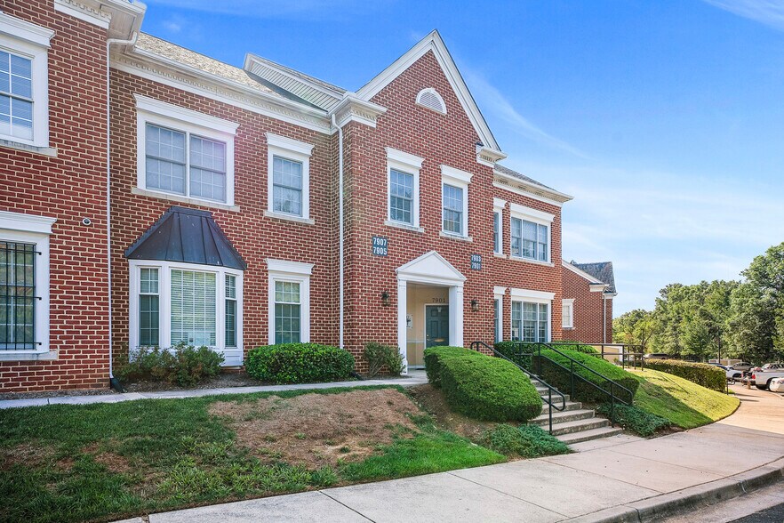 More Photos Of 7901-7915 Belle Point Dr, Greenbelt Office For Sale