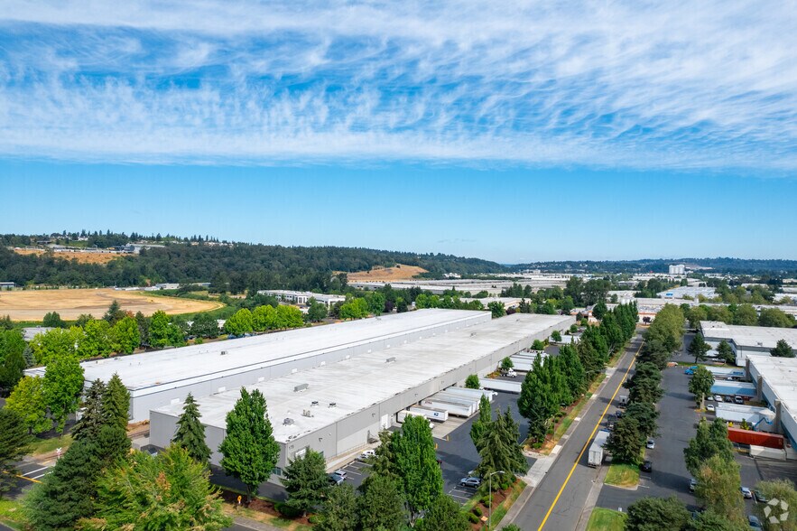 More Photos Of 19005 64th Ave S, Kent Warehouse For Lease