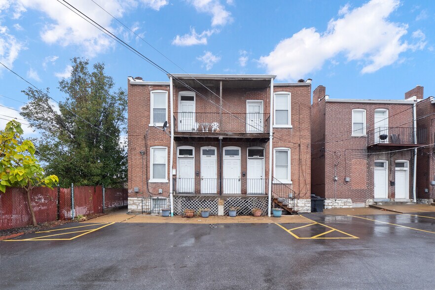 More Photos Of 6830 Gravois Ave, Saint Louis Storefront Retail Office For Lease