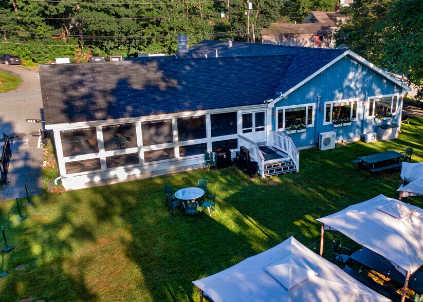 More Photos Of 8 South St, Ellsworth General Retail For Sale