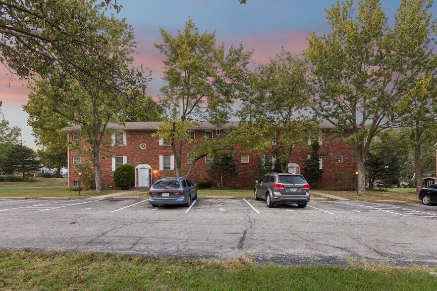 More Photos Of 8000-8034 E 88th Ter, Kansas City Apartments For Sale