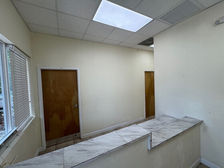 More Photos Of 24 SW 10th St, Fort Lauderdale Office Residential For Lease