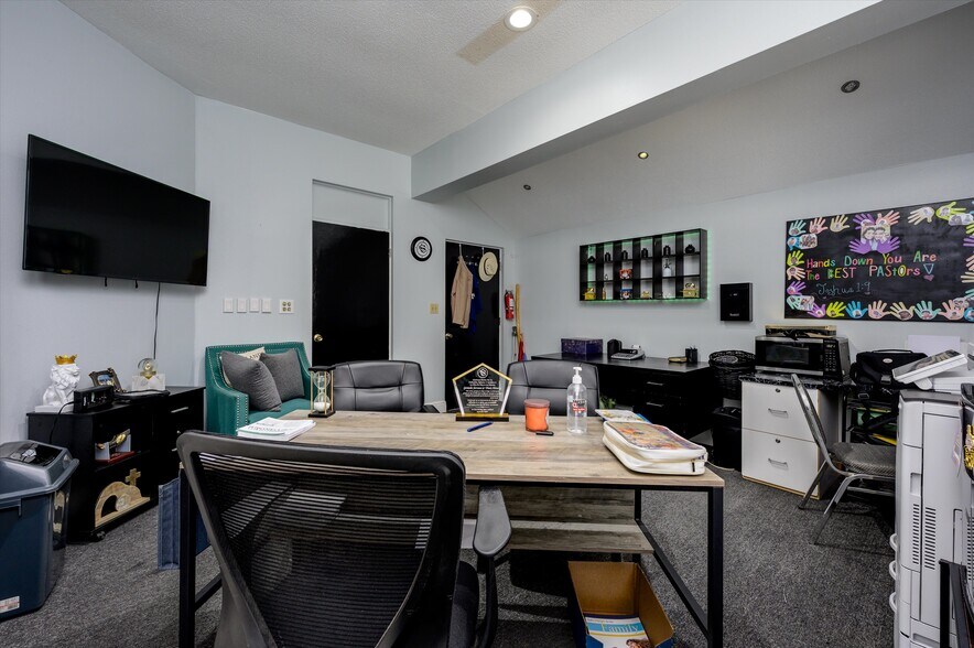 More Photos Of 6104 Polk Ave, Lakeland Religious Facility For Sale