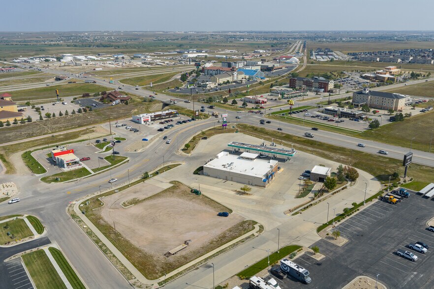 More Photos Of 3851 Eglin St, Rapid City Convenience Store For Lease