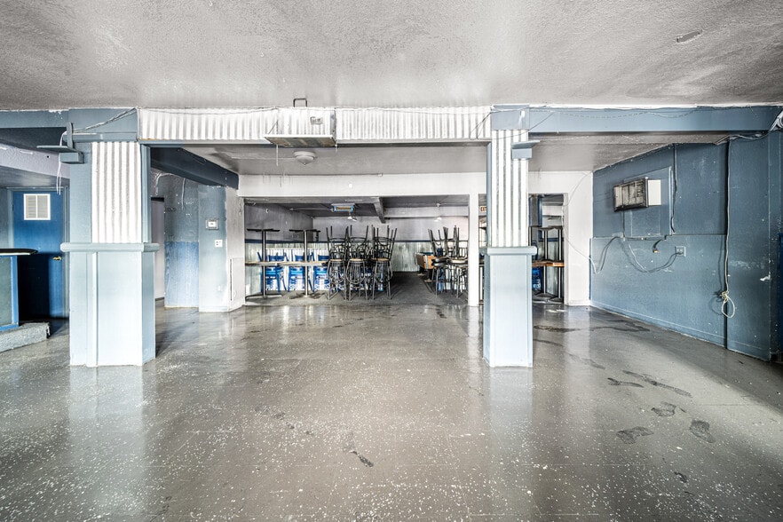 More Photos Of 2430 Lake Ave, Pueblo Bar For Sale