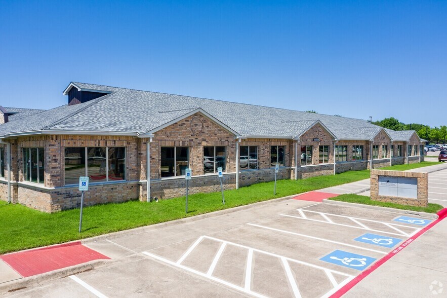 More Photos Of 4601 Old Shepard Place, Plano Medical For Lease