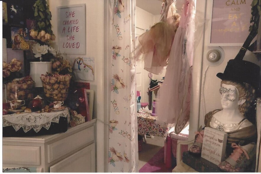 More Photos Of 4615 S Santa Fe Dr, Englewood Service For Sale