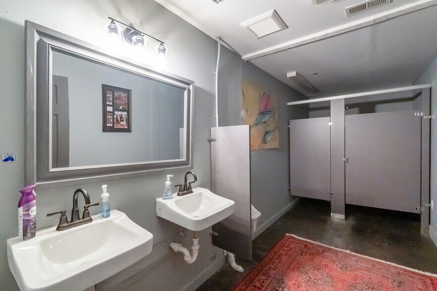 More Photos Of 1 Village Park, Cheraw General Retail For Sale