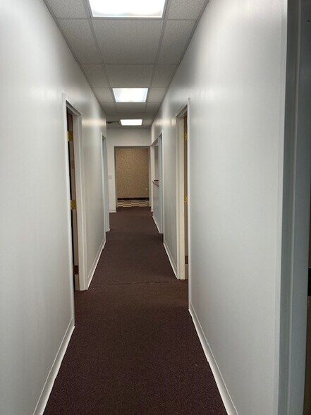 More Photos Of 6111 Heritage Park Dr, Chattanooga Office For Lease