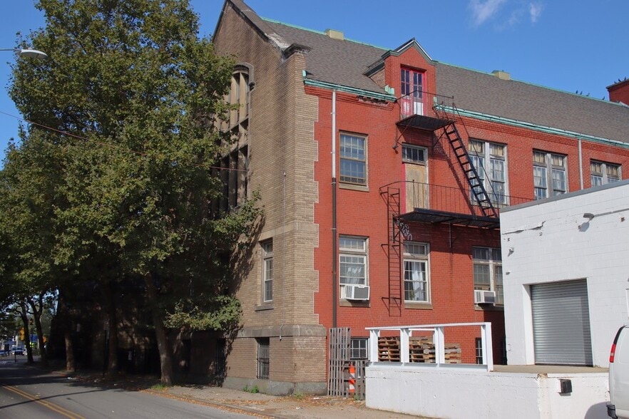 More Photos Of 1860 Westminster St, Providence Religious Facility For Lease