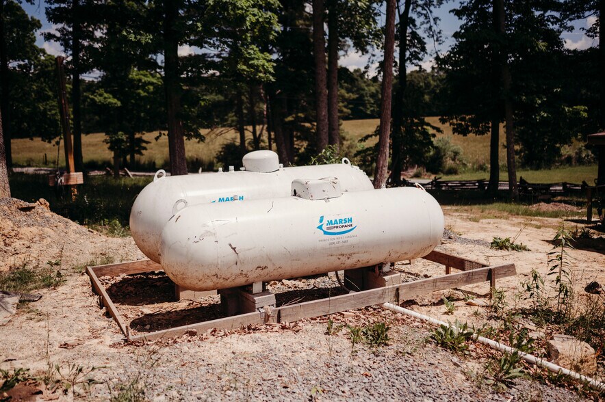 More Photos Of 16 Baby Back Pl, Pipestem Flex For Sale