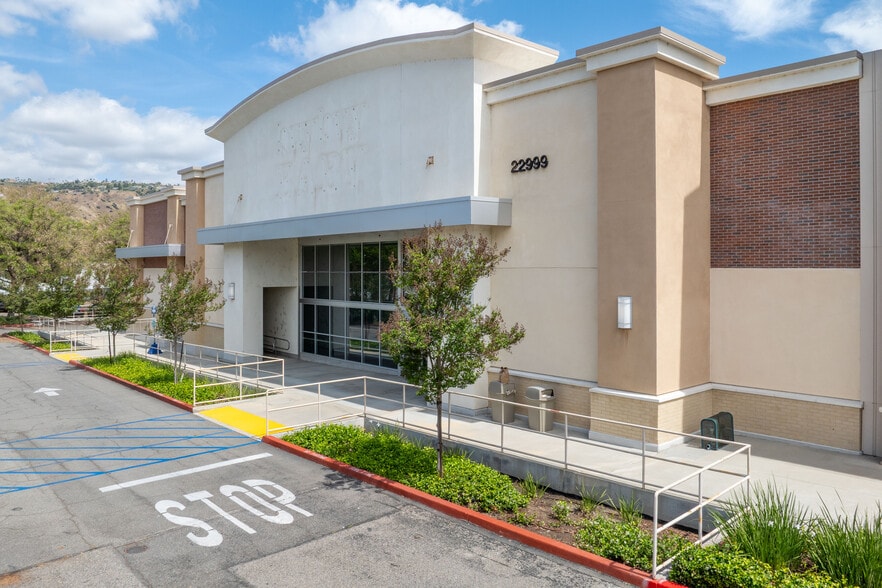 More Photos Of 22999 Savi Ranch Pky, Yorba Linda Department Store For Lease