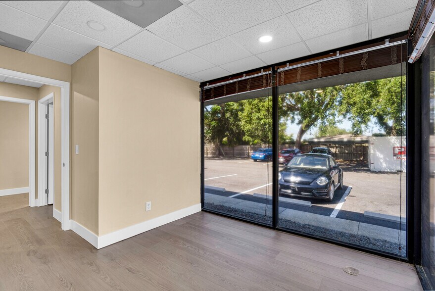 More Photos Of 5666 Seminole Blvd, Seminole Office For Sale