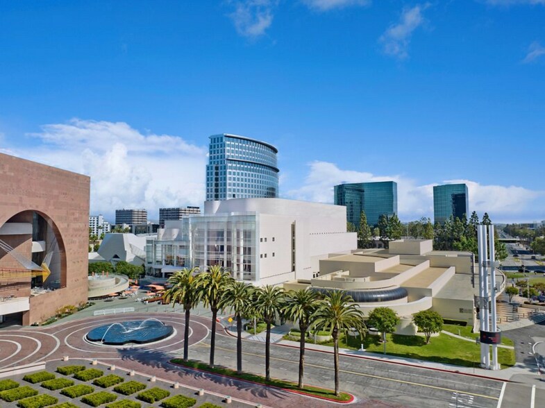 More Photos Of 675 Anton Blvd, Costa Mesa Office For Lease