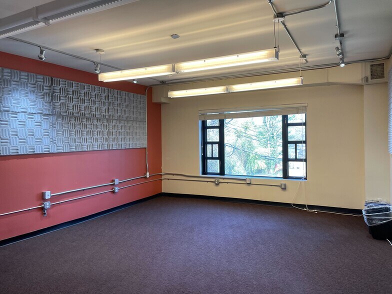More Photos Of 1408 N Fillmore St, Arlington Office For Lease
