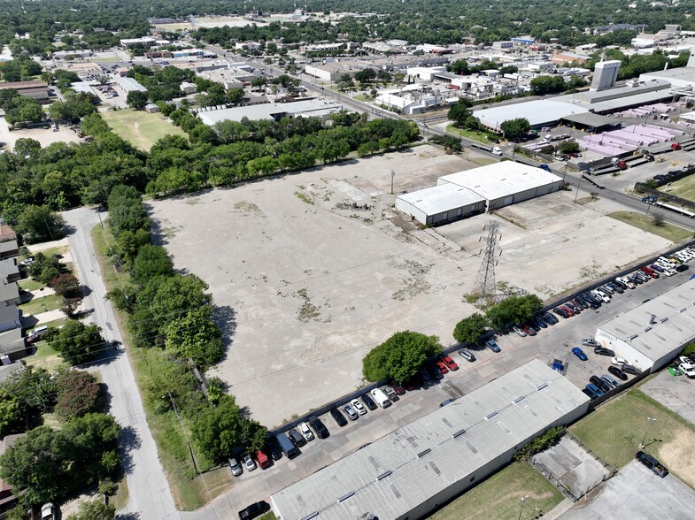 More Photos Of 324 N Nursery Rd, Irving Warehouse For Sale