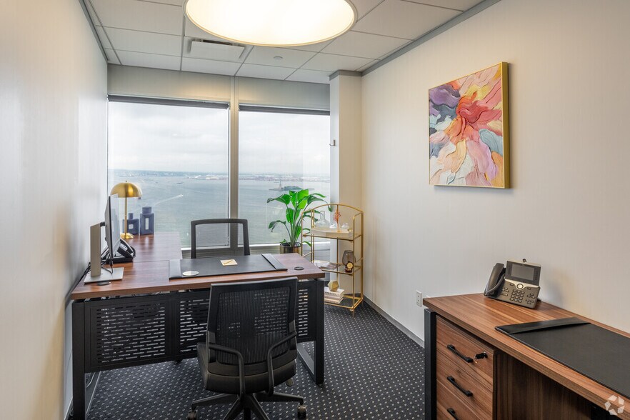 More Photos Of 17 State St, New York Coworking Space