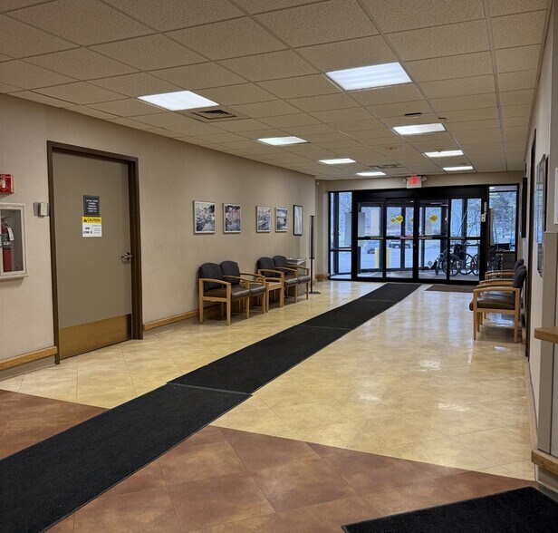 More Photos Of 9000 Mentor Ave, Mentor Medical For Sale