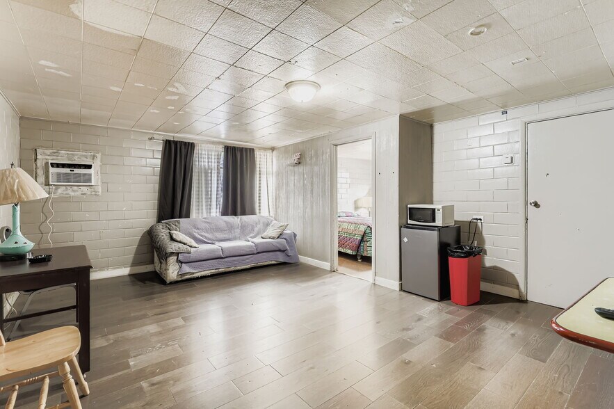 More Photos Of 9600 W Colfax Ave, Lakewood Hotel For Sale