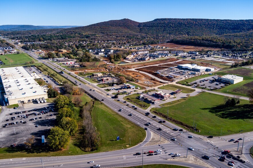 More Photos Of Hwy 72 @ Moores Mill Road, Huntsville Land For Lease