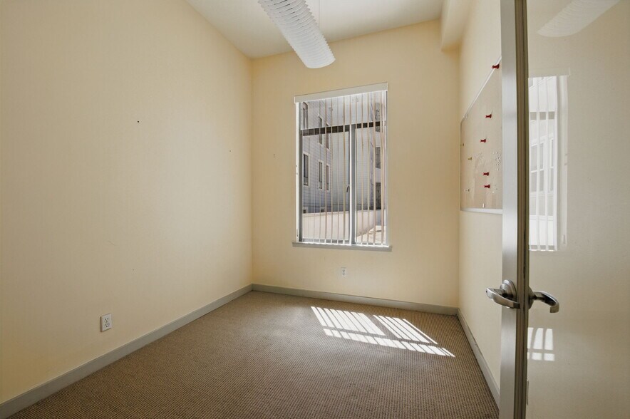 More Photos Of 1717-1719 Powell St, San Francisco Office For Lease