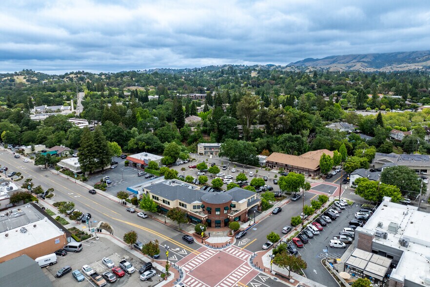 More Photos Of 190 Hartz Ave, Danville Office For Lease