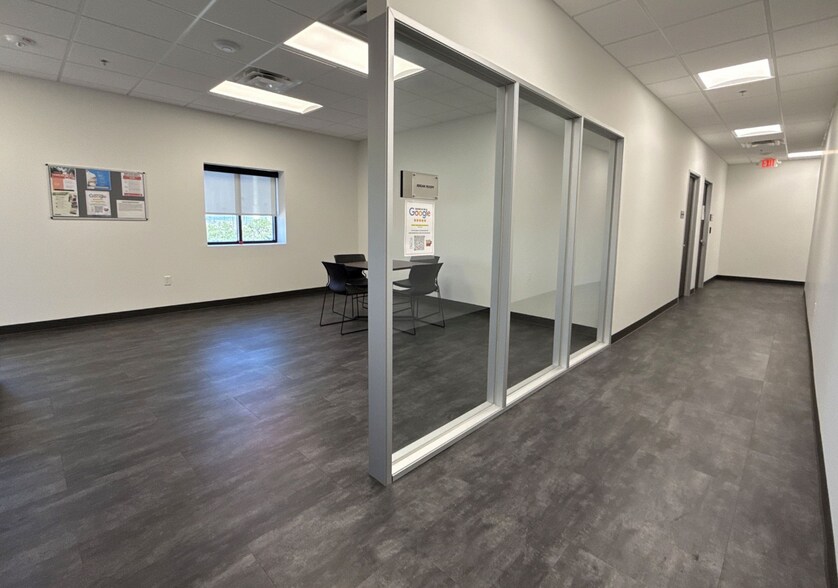 More Photos Of 6228 Bandera Rd, San Antonio Medical For Sale