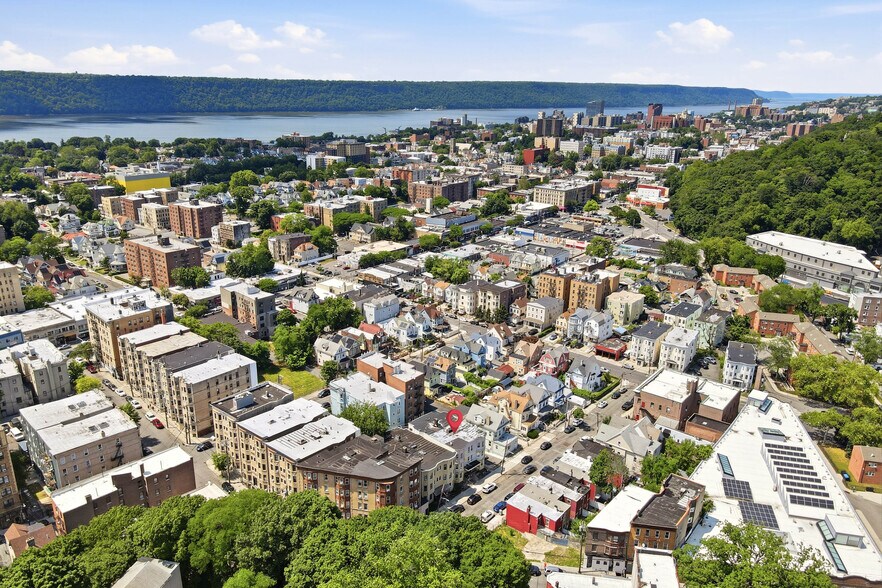 More Photos Of 25 Saratoga Ave, Yonkers Apartments For Sale