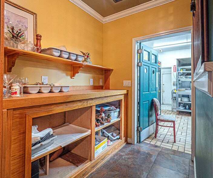 More Photos Of 923 State Route 32, Highland Mills Restaurant For Sale