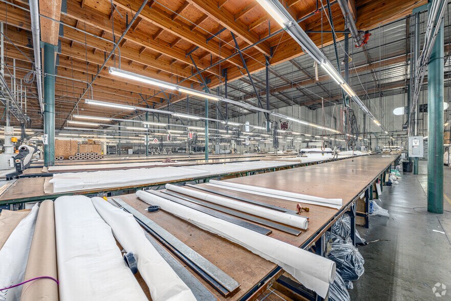 More Photos Of 5801 S Alameda St, Los Angeles Manufacturing For Sale