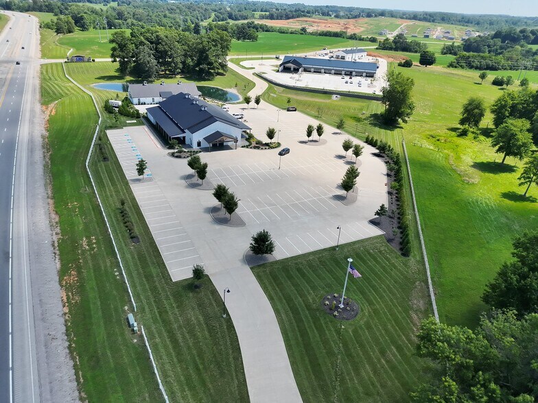 More Photos Of 124 Ernest R. Kouma Blvd, Radcliff Storefront For Lease