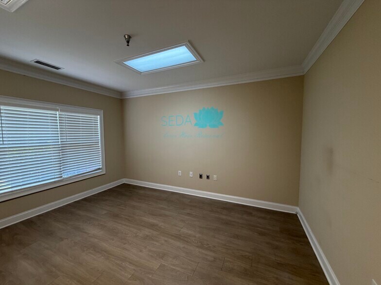 More Photos Of 1198 Buckhead Crossing, Woodstock Office For Lease