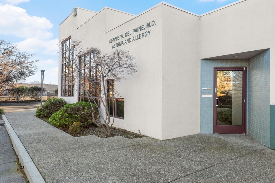 More Photos Of 5309 Carrington Cir, Stockton Healthcare For Sale
