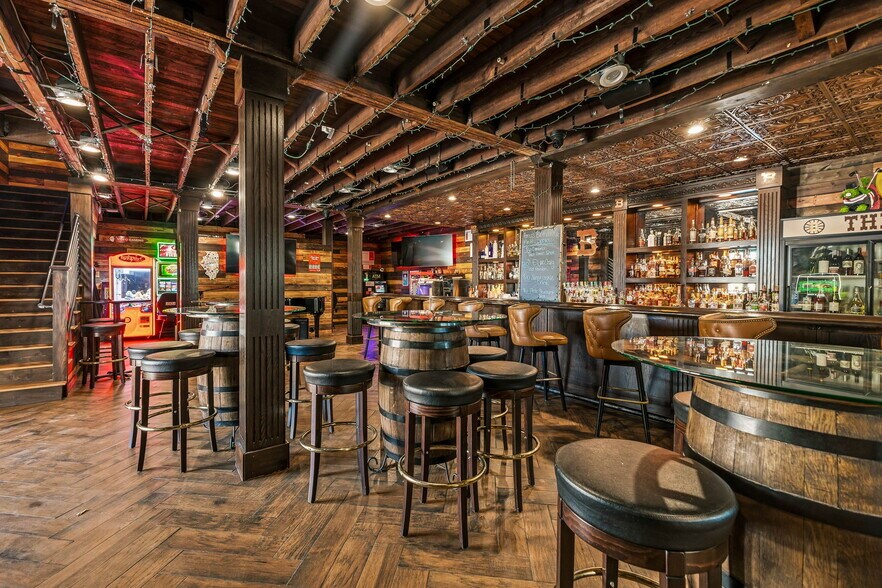 More Photos Of 316 N Main St, Columbia Storefront Retail Office For Sale