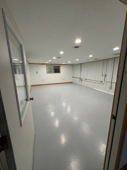 More Photos Of 150 Jack Berg Ln, Coon Valley Industrial For Lease