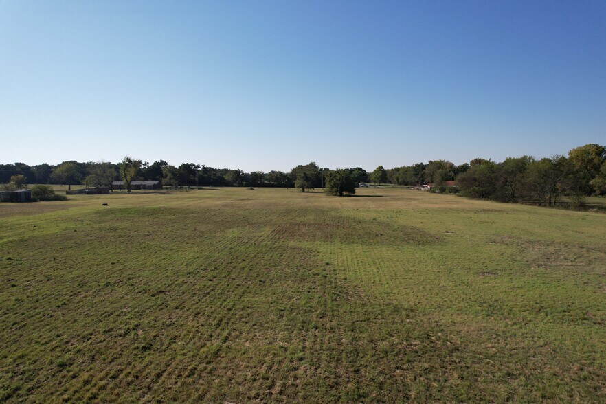 More Photos Of TBD Main St, Sulphur Springs Land For Sale