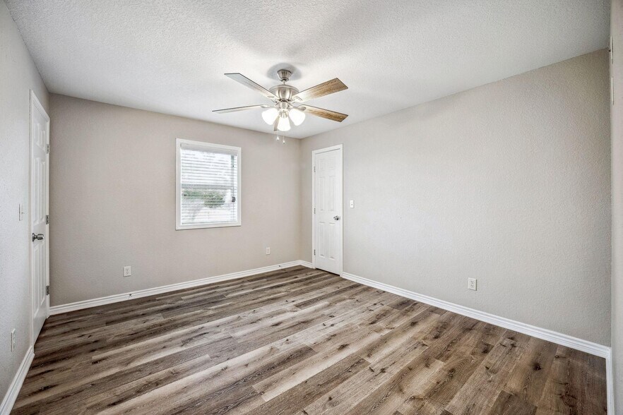 More Photos Of 7517 Us Highway 67, Stephenville Light Distribution For Sale