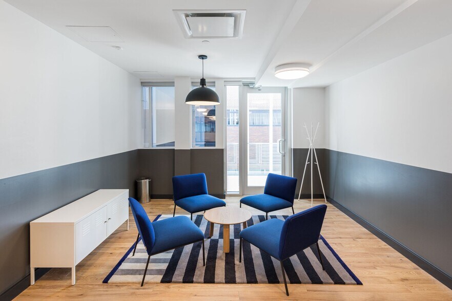 More Photos Of 2015 Main St, Vancouver Coworking Space