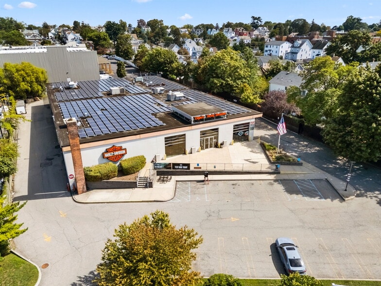 More Photos Of 8 Industrial Ln, New Rochelle Auto Dealership For Lease