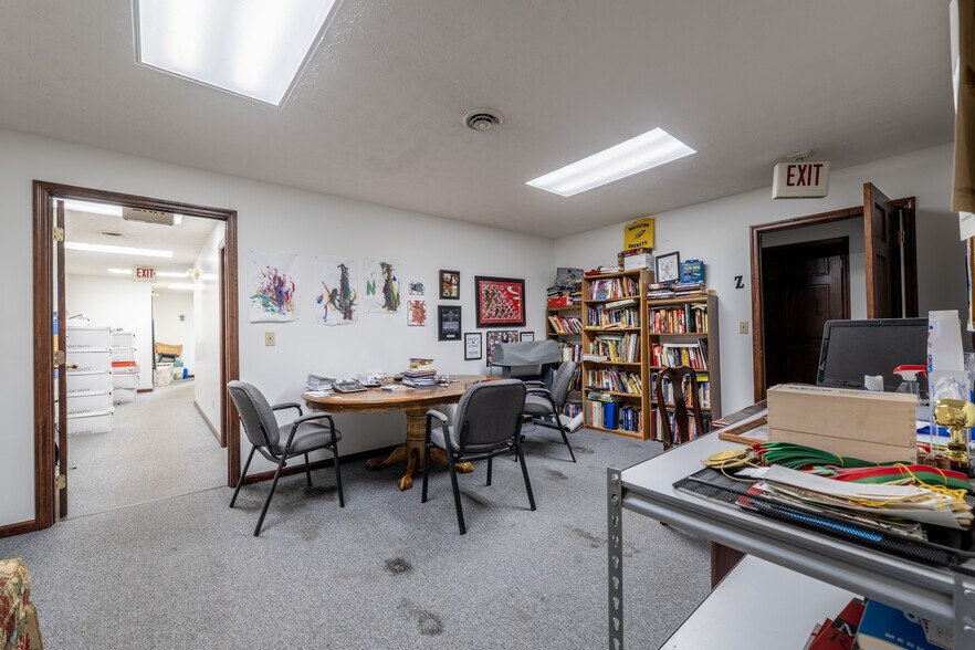 More Photos Of 24112 E 2nd St, Wellston Office For Sale