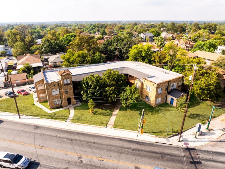 Primary Photo Of 2031 Fredericksburg Rd, San Antonio Apartments For Sale