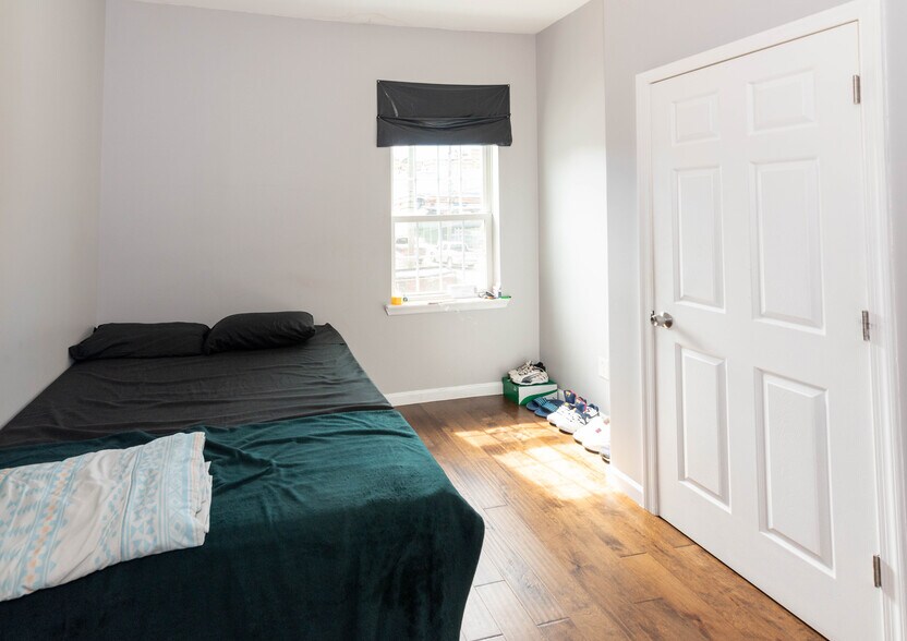 More Photos Of 2432 N Calvert St, Baltimore Apartments For Sale