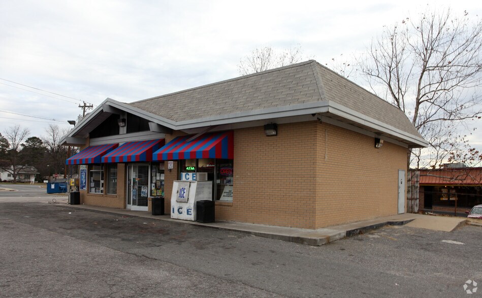 More Photos Of 3416 Freedom Dr, Charlotte Convenience Store For Sale