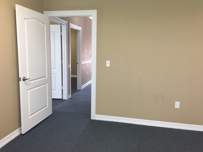 More Photos Of 4502 Riverstone Blvd, Missouri City Medical For Lease