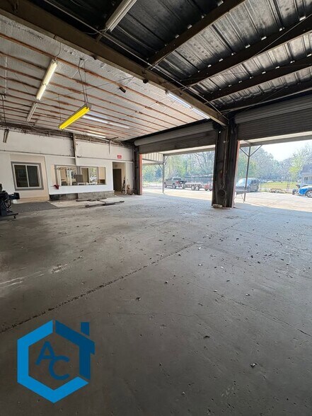 More Photos Of 3085 Gamble Rd, Monticello Industrial For Lease
