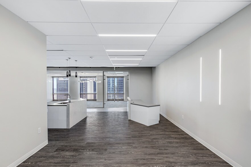 More Photos Of 1415 Louisiana St, Houston Office For Sale