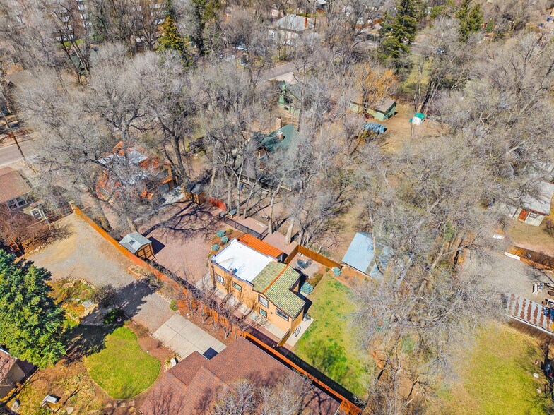 More Photos Of 1929 Woodburn St, Colorado Springs Multifamily For Sale