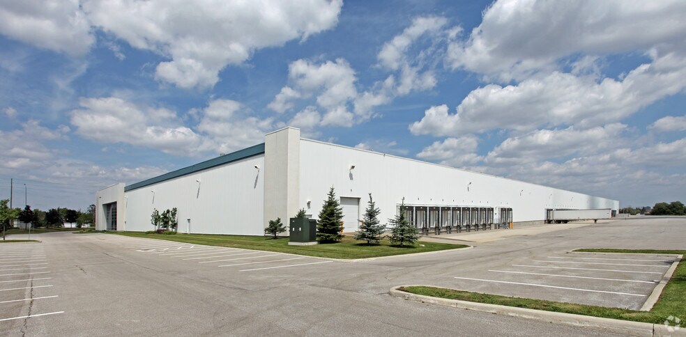 More Photos Of 1 Hereford St, Brampton Warehouse For Lease